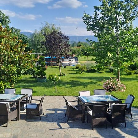 Green Villa Rodna Скопье Экстерьер фото